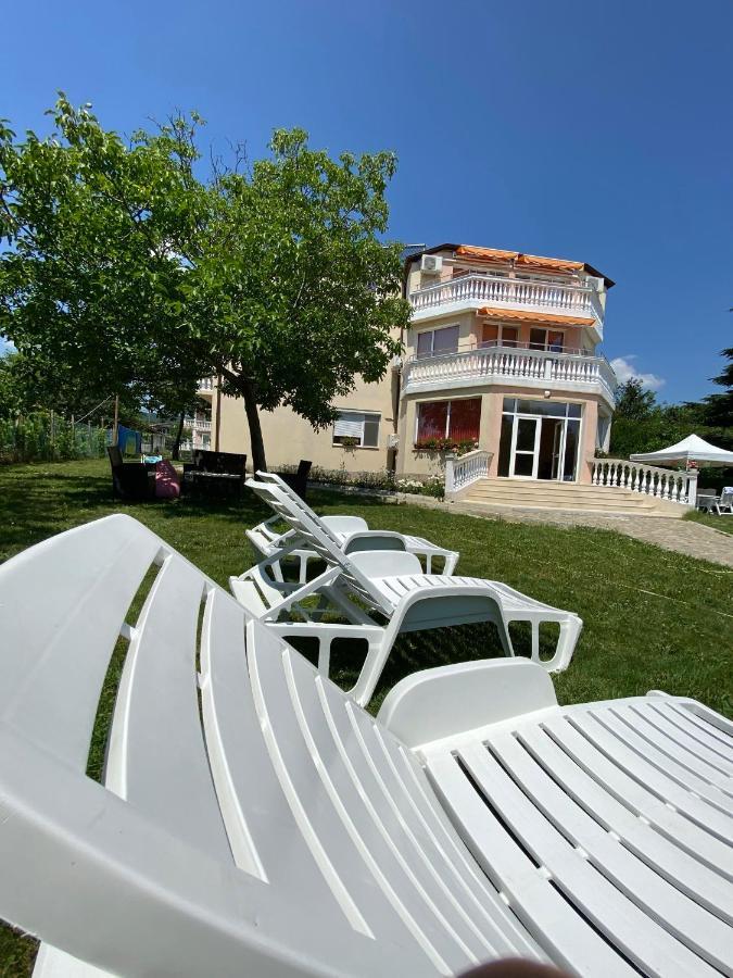 Къща За Гости Slav Hotel Varna Bagian luar foto
