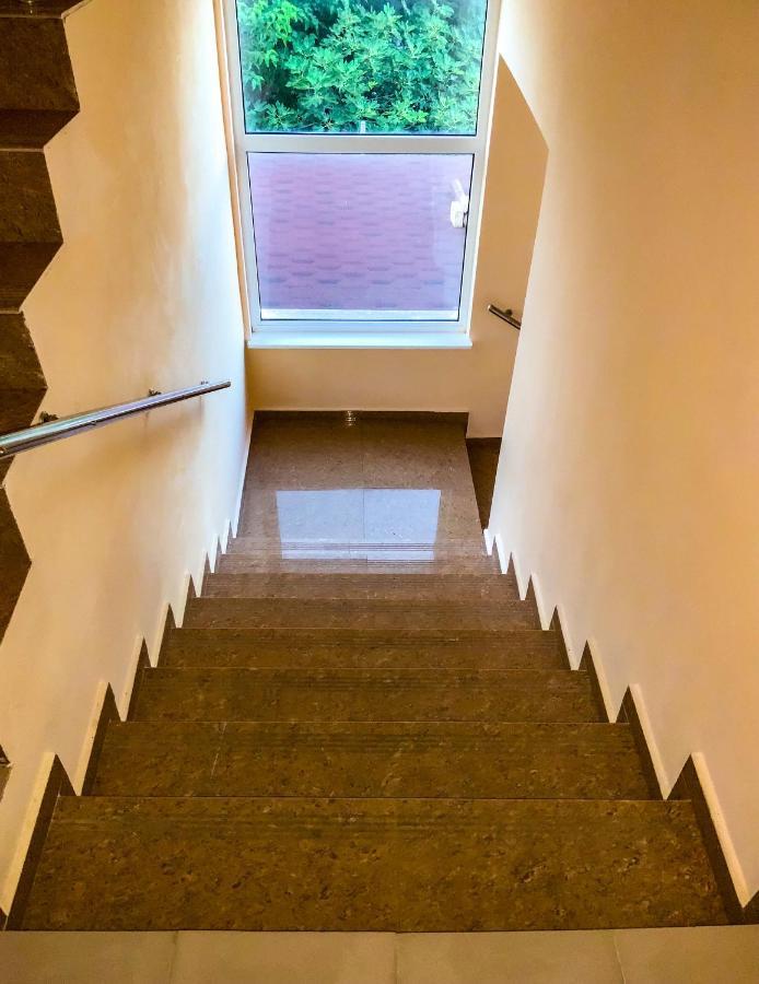 Къща За Гости Slav Hotel Varna Bagian luar foto