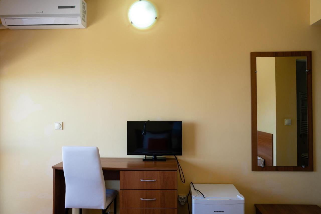 Къща За Гости Slav Hotel Varna Bagian luar foto